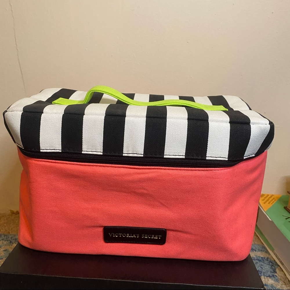 New VS makeup bag